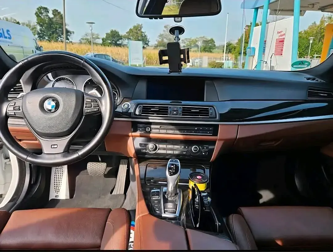 Gebraucht BMW M550 381 PS (280 kW) 2012 Weiß Limousine