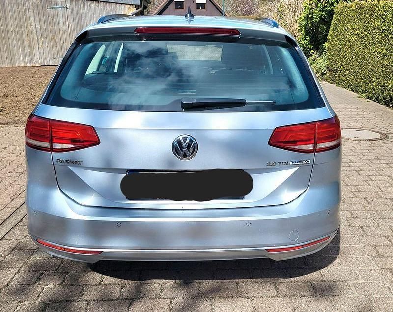 Gebraucht VW Passat 150 PS (110 kW) 2018 Silber Kombi