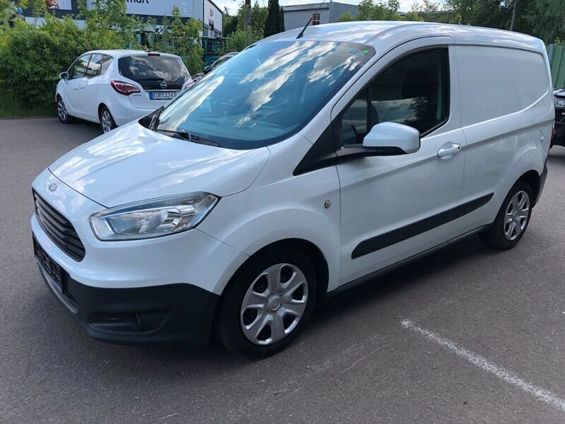 Weiß Gebraucht 2017 Ford Transit Trend Van / Kleinbus | 6.190 € - Bild 1/4