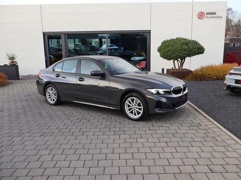 Gebraucht BMW 320 Shadowline 190 PS (139 kW) 2024 Grau Limousine