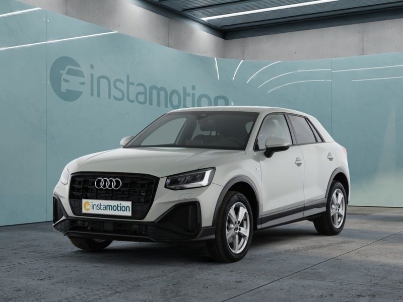 Gebraucht Audi Q2 S-Line 116 PS (85 kW) 2024 Silber SUV