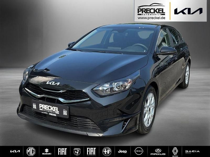 Schwarz Neu 2025 Kia Ceed Limousine | 22.650 € (Guter Preis) - Bild 1/4