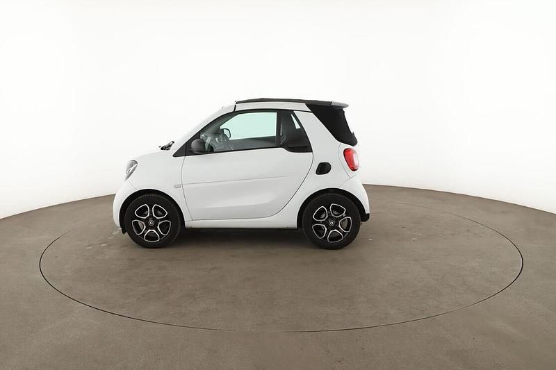 Gebraucht Smart ForTwo Cabrio Basis 71 PS (52 kW) 2019 Weiß Cabrio