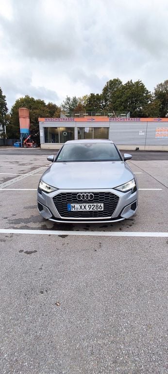 Silber Gebraucht 2021 Audi A3 Limousine | 22.990 € (Guter Preis) - Bild 1/4