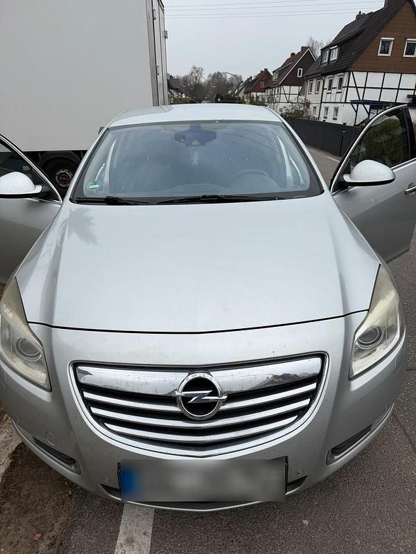 Gebraucht Opel Insignia 220 PS (161 kW) 2009 Silber Limousine