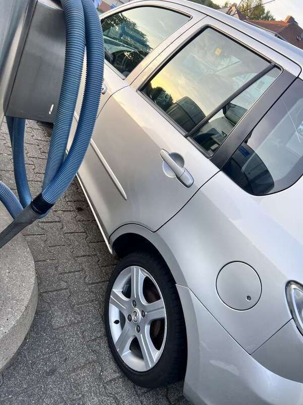 Gebraucht 2007 Mazda 2 Active Limousine | 1.800 € (Fairer Preis) - Bild 1/4