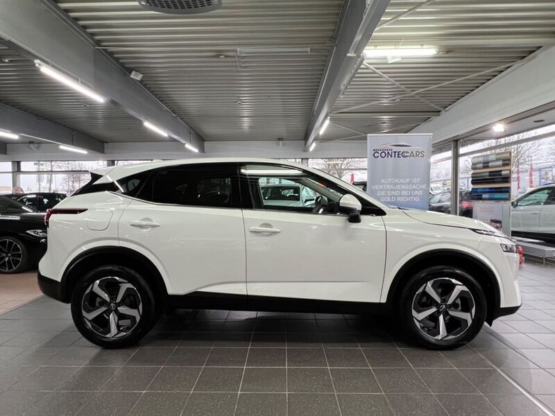 Weiß Gebraucht 2023 Nissan Qashqai 360º SUV | 25.999 € (Guter Preis) - Bild 1/4