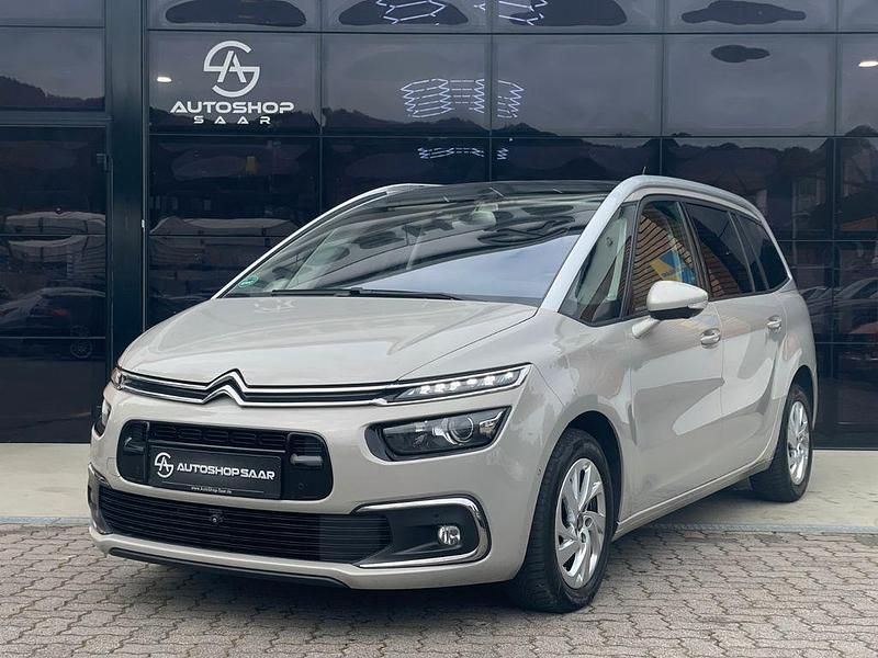 Beige Gebraucht 2018 Citroën Grand C4 Picasso Shine Van / Kleinbus | 9.990 € (Guter Preis) - Bild 1/4