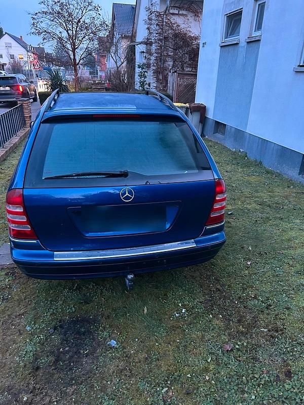 Gebraucht Mercedes C270 170 PS (125 kW) 2003 Blau Kombi