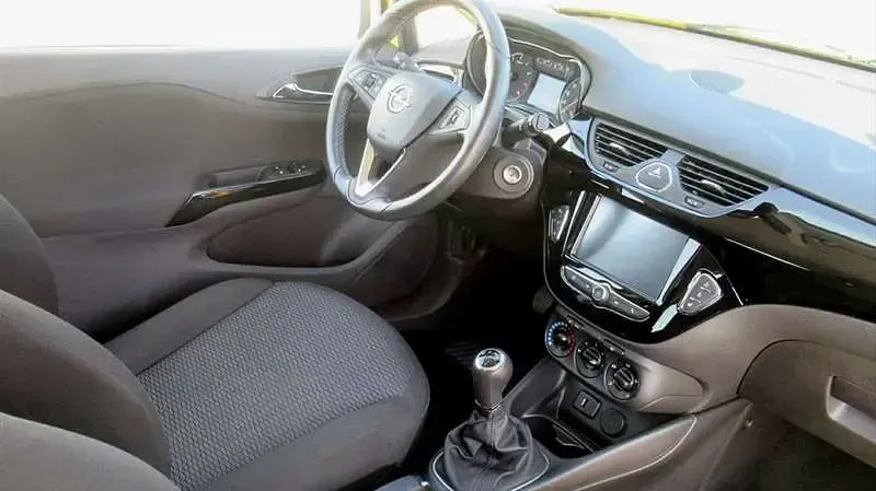 Gebraucht Opel Corsa 90 PS (66 kW) 2017 Gelb / sunnymelon / uni Kleinwagen