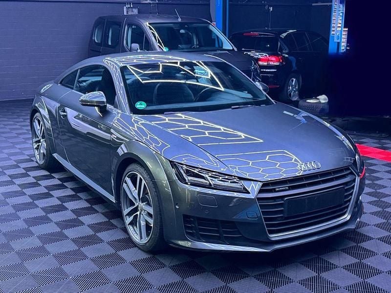 Gebraucht Audi TT S-Line 230 PS (169 kW) 2015 Grau Coupé