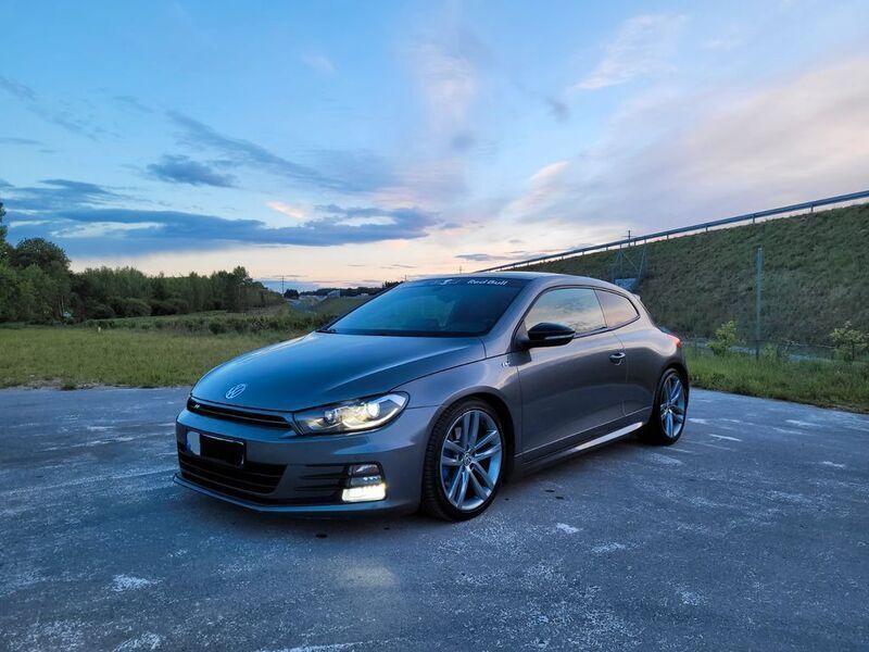 Grau Gebraucht 2017 VW Scirocco R-line Coupé | 11.000 € - Bild 1/4