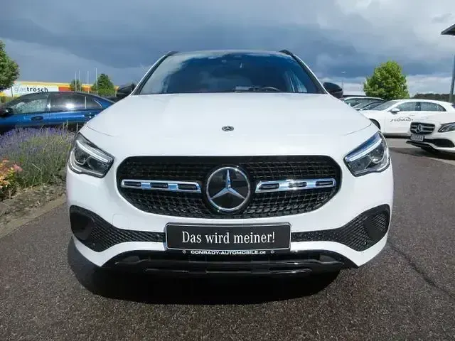 Gebraucht Mercedes GLA200 Progressive 150 PS (110 kW) 2022 Weiß SUV
