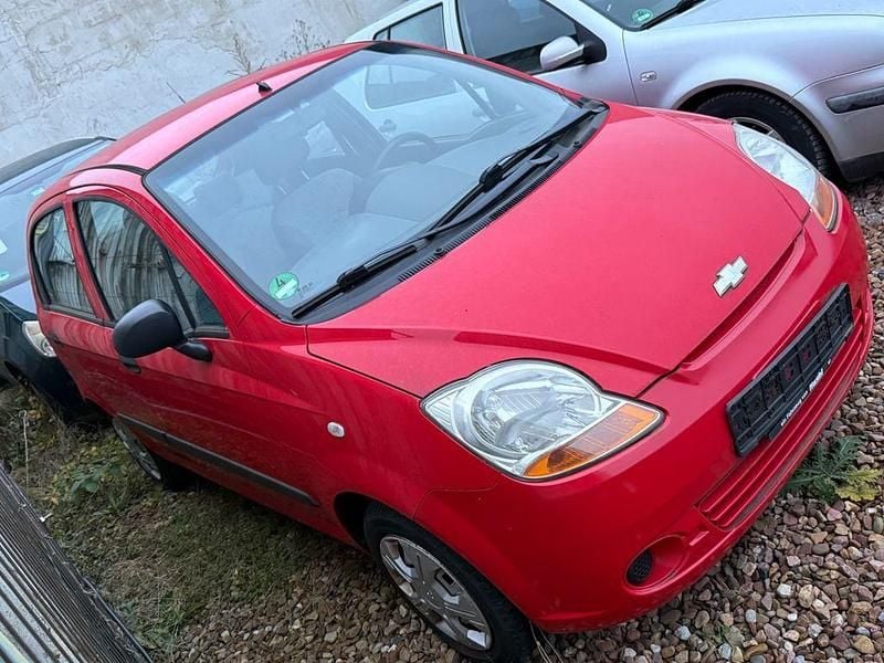 Gebraucht Chevrolet Matiz 52 PS (38 kW) 2009 Rot Kleinwagen