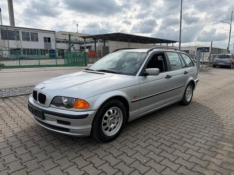 Gebraucht BMW 318 118 PS (86 kW) 2000 Silber Kombi