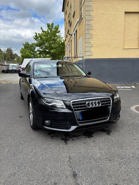 Schwarz Gebraucht 2011 Audi A4 Kombi | 6.400 € (Guter Preis) - Bild 1/4