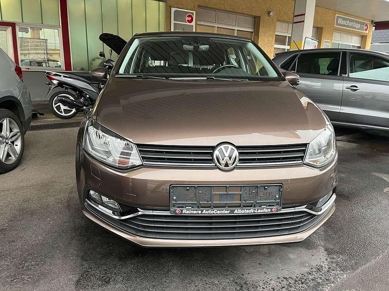 Gebraucht VW Polo Highline 110 PS (80 kW) 2015 Toffeebraun metallic Kleinwagen