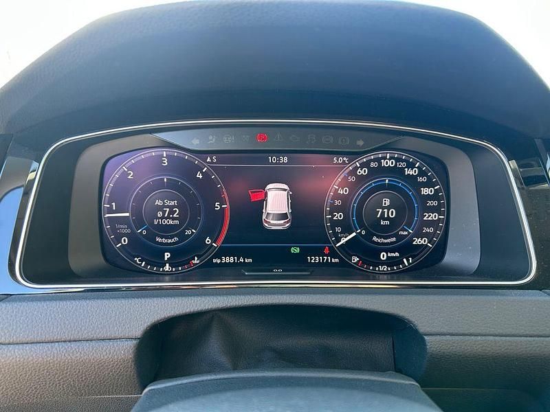 Gebraucht VW Golf VII Highline 150 PS (110 kW) 2019 Schwarz Limousine