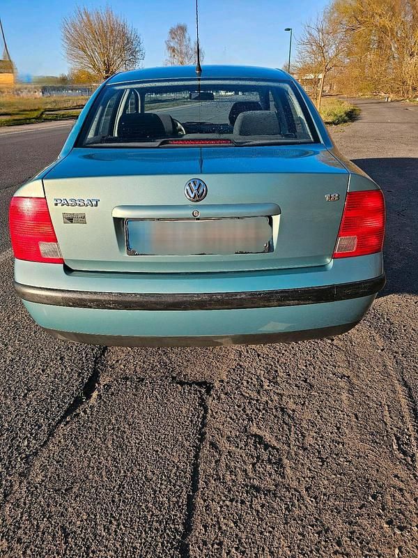 Second-hand VW Passat 2000 Berlinǎ