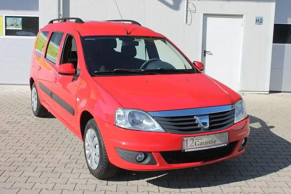 Gebraucht Dacia Logan 82 PS (60 kW) 2012 Rot Van / Kleinbus