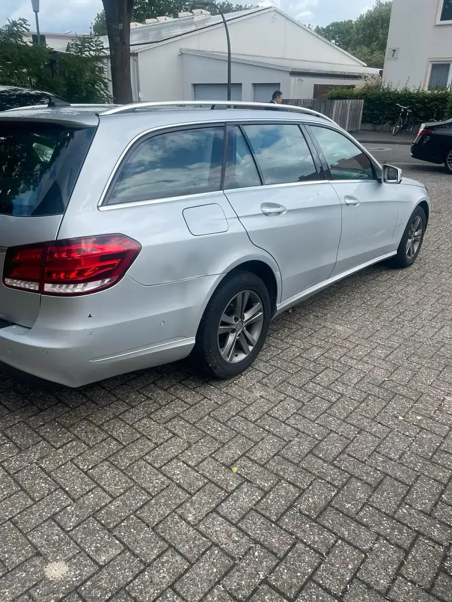 Gebraucht Mercedes E200 136 PS (100 kW) 2014 Silber Kombi