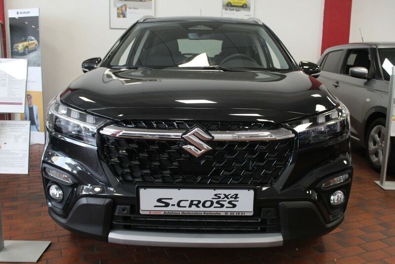 Schwarz Neu 2025 Suzuki SX4 S-Cross Comfort SUV | 27.990 € - Bild 1/4
