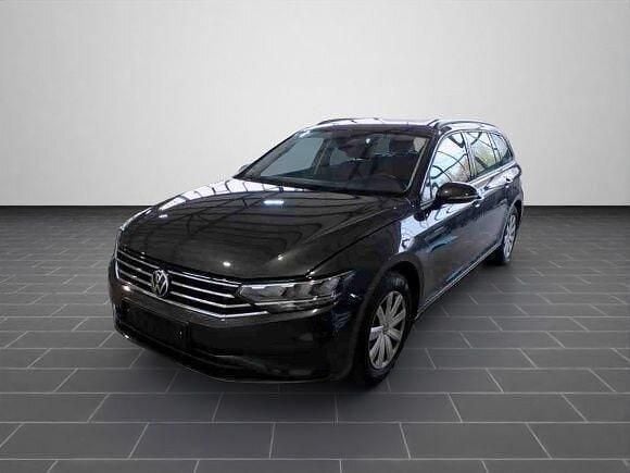 Mangangrau metallic (metallic) Gebraucht 2022 VW Passat Conceptline Kombi | 23.890 € (Superpreis) - Bild 1/4