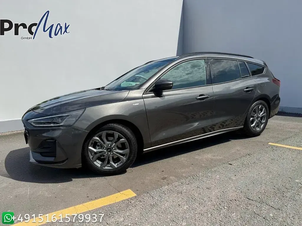 Gebraucht Ford Focus ST-Line X 155 PS (114 kW) 2024 Grau Limousine