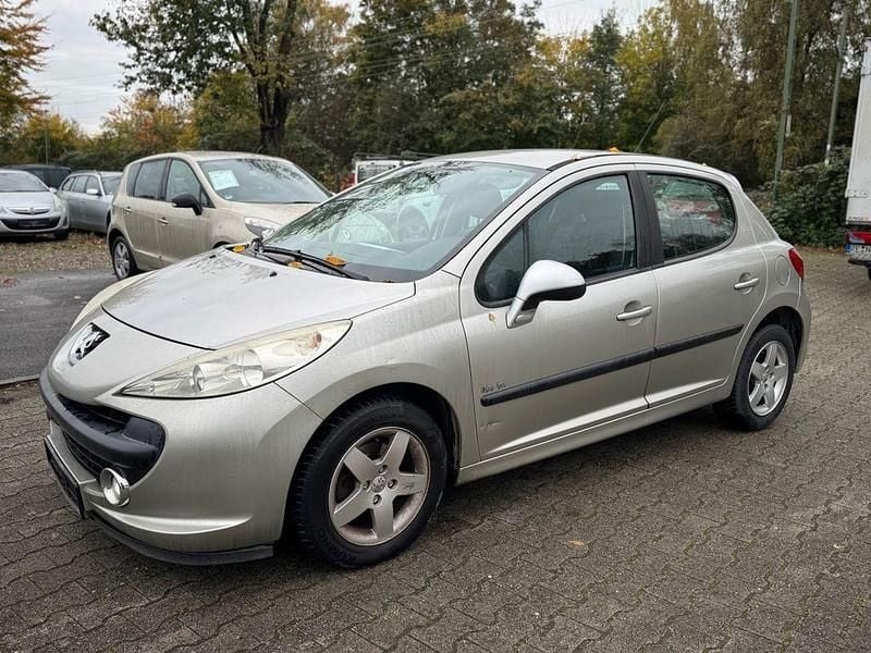 Grau Gebraucht 2009 Peugeot 207 Urban Move Limousine | 1.990 € (Guter Preis) - Bild 1/4