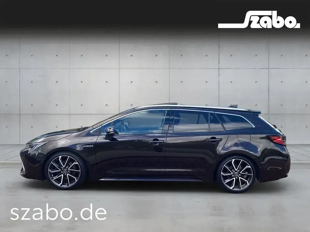 Gebraucht Toyota Corolla Lounge 180 PS (132 kW) 2019 Braun Kombi