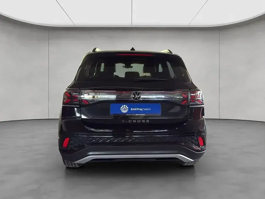 Gebraucht VW T-Cross R-line 116 PS (85 kW) 2025 Deep black perleffekt SUV