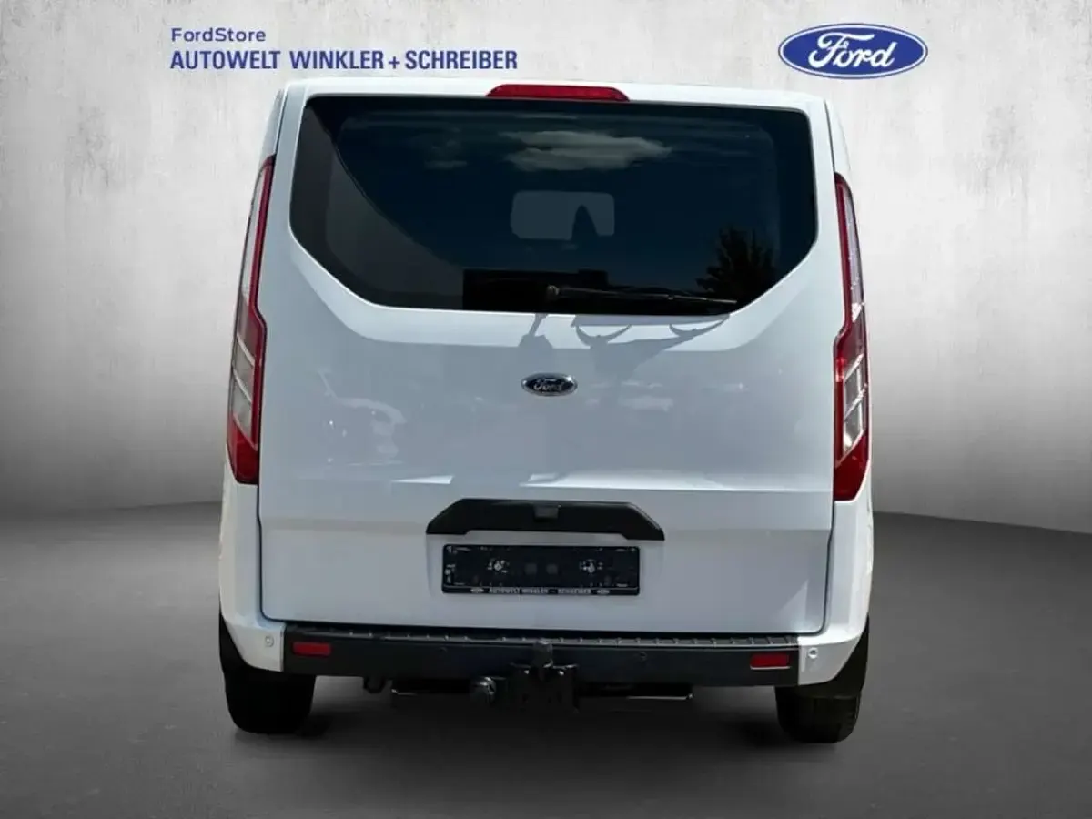 Gebraucht Ford Transit Custom Trend 131 PS (96 kW) 2021 Frostweiß Pickup