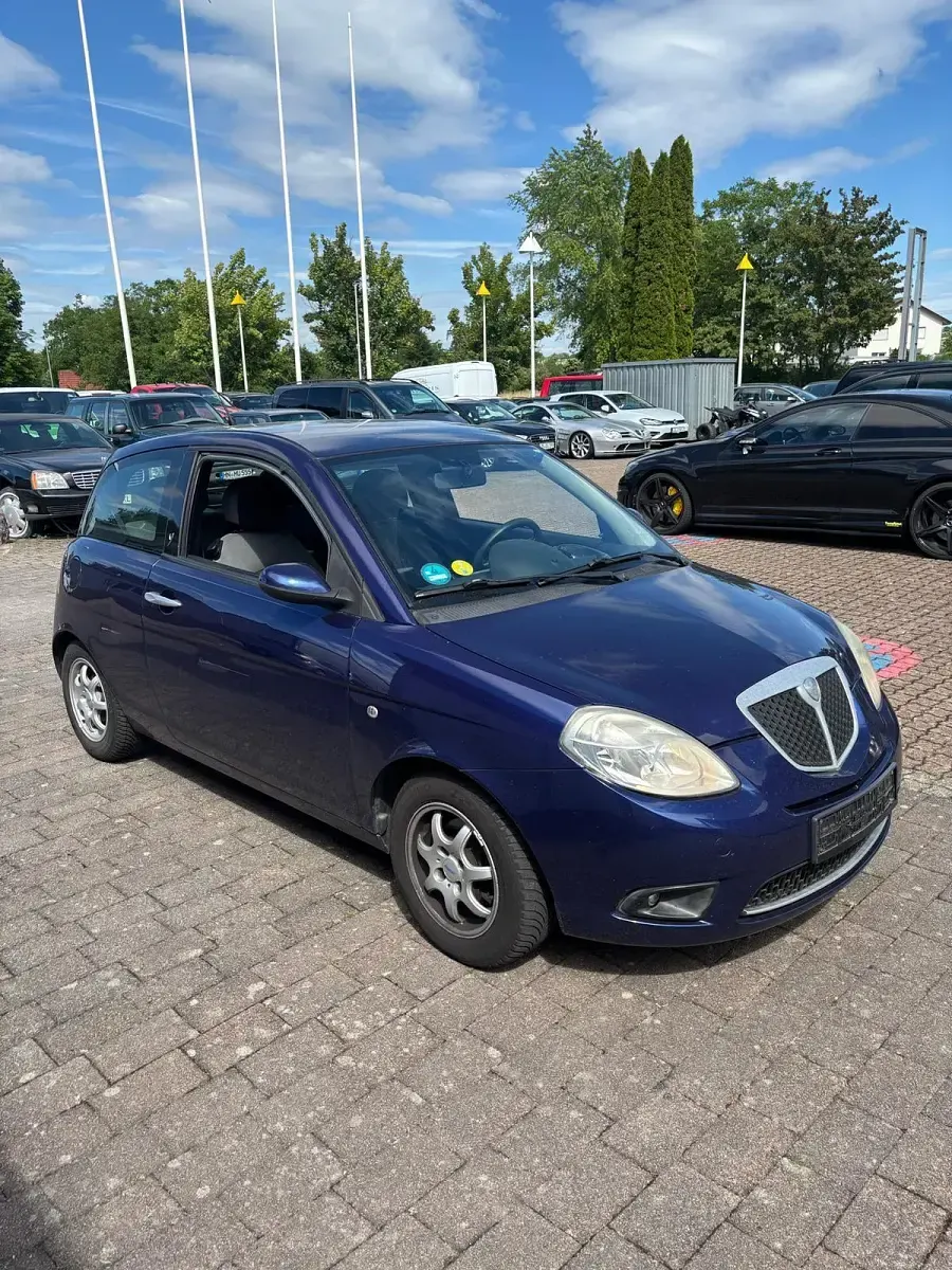 Gebraucht Lancia Ypsilon 60 PS (44 kW) 2007 Blau Kleinwagen