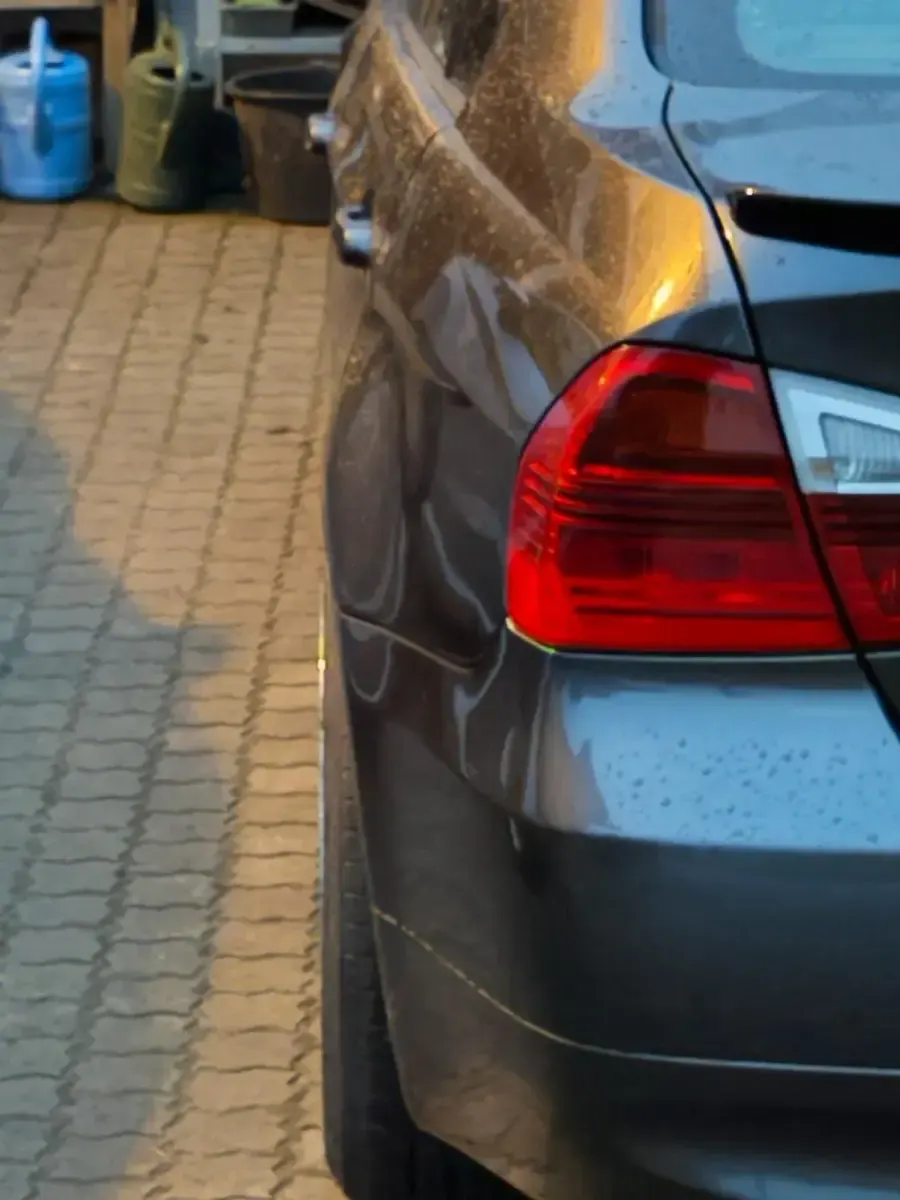 Gebraucht BMW 320 150 PS (110 kW) 2007 Grau Limousine