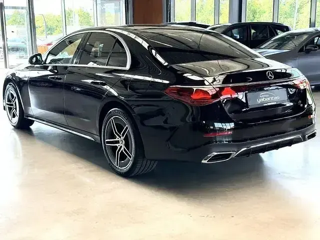 Gebraucht Mercedes E300 Advanced Plus 313 PS (230 kW) 2025 Schwarz/baltic black Limousine