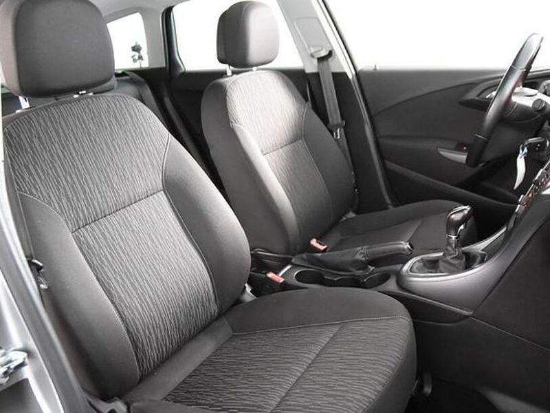 Gebraucht Opel Astra Edition 116 PS (85 kW) 2014 Grau Kombi