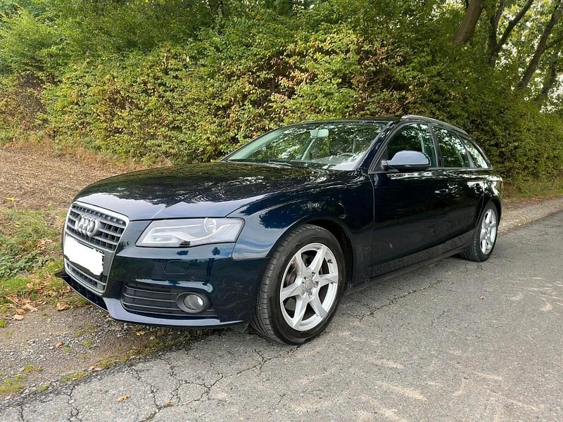 Blau Gebraucht 2010 Audi A4 Kombi | 4.600 € (Superpreis) - Bild 1/4