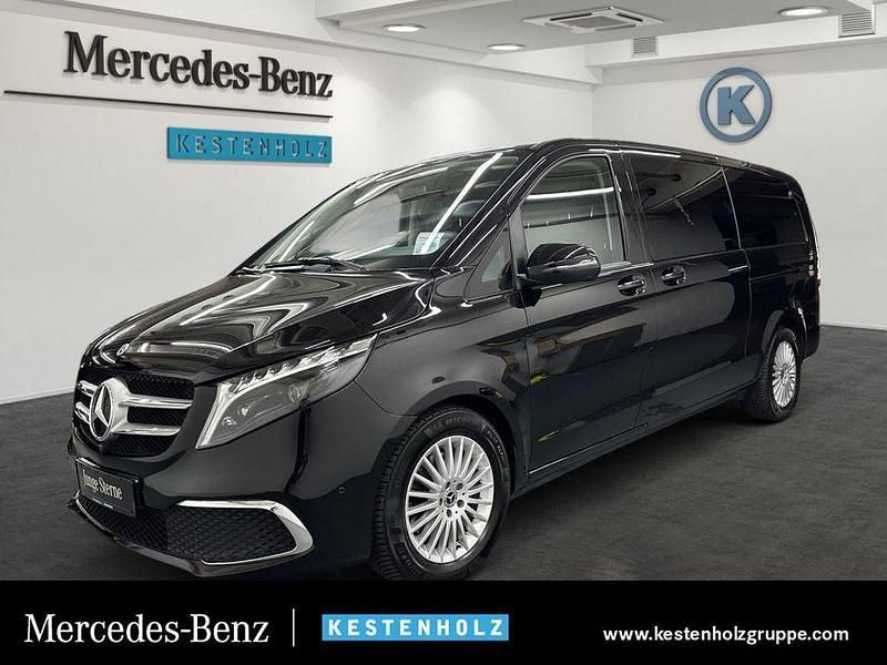 Obsidianschwarz Gebraucht 2023 Mercedes V300 Avantgarde Edition Van / Kleinbus | 61.990 € (Fairer Preis) - Bild 1/4