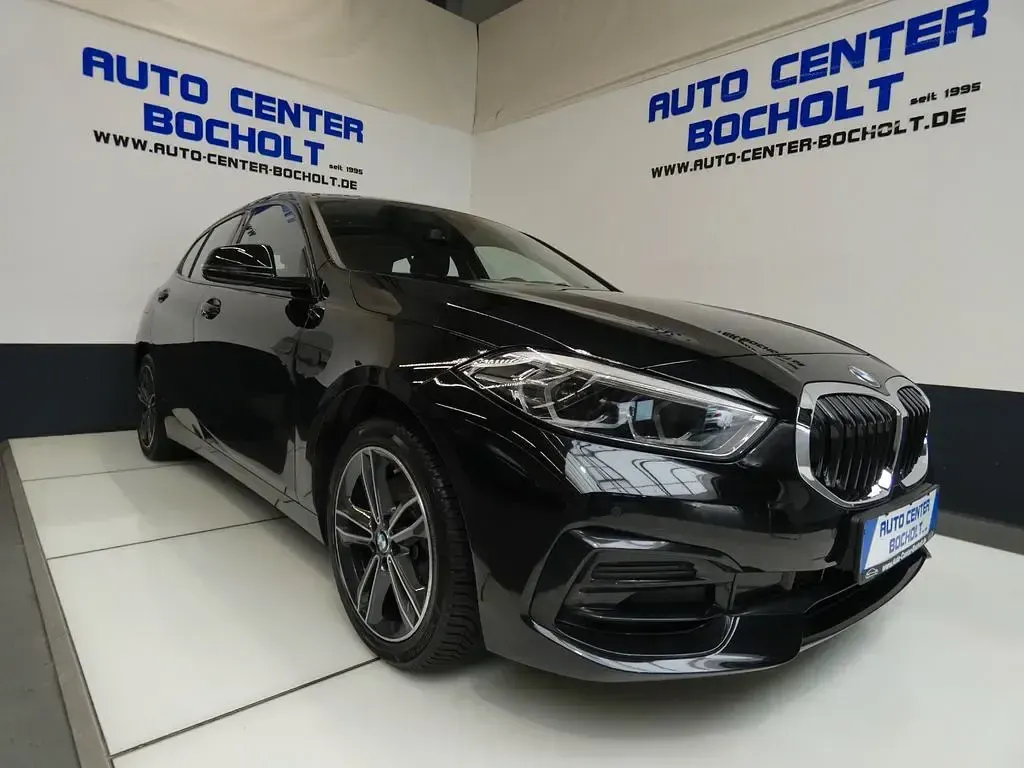 Gebraucht BMW 118 Sport Line 136 PS (100 kW) 2022 Schwarz Kleinwagen