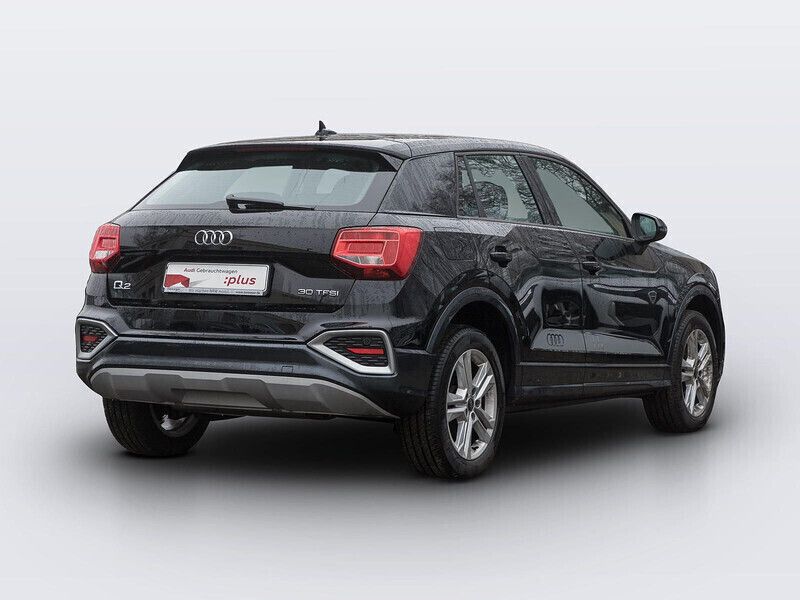 Gebraucht Audi Q2 Advanced Plus 110 PS (80 kW) 2023 Brillantschwarz SUV