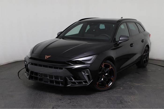 Schwarz, midnight black Neu 2025 Cupra Leon VZ Kombi | 40.479 € (Guter Preis) - Bild 1/4