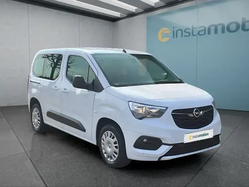 Gebraucht Opel Combo 102 PS (75 kW) 2022 Weiss Van / Kleinbus