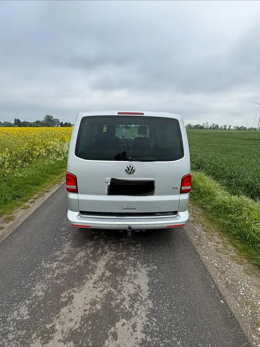 Gebraucht VW T5 140 PS (102 kW) 2015 Silber Van