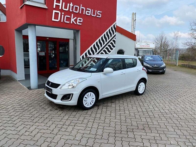 Weiß metallic Gebraucht 2016 Suzuki Swift Club Kleinwagen | 10.390 € (Etwas zu teuer) - Bild 1/4