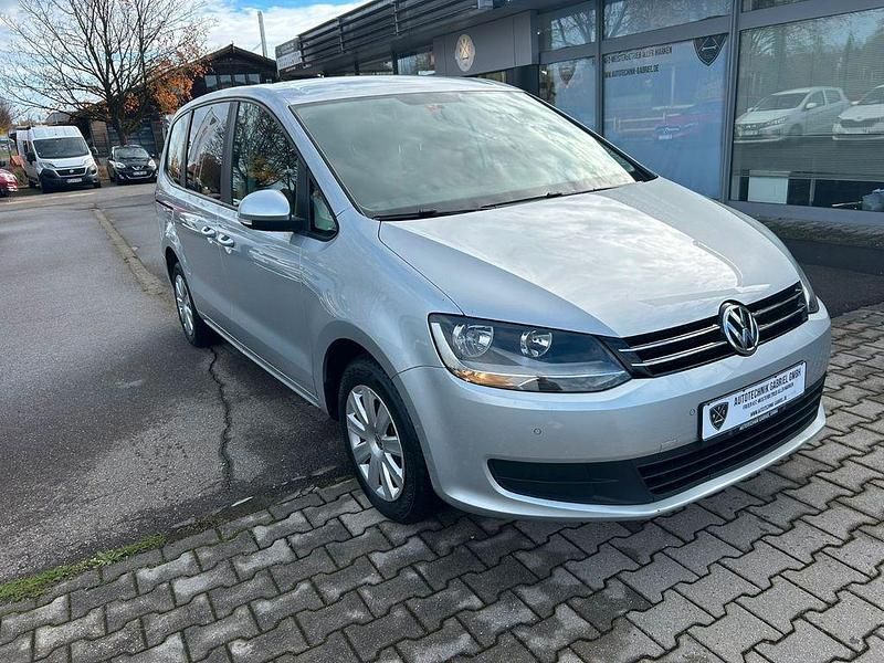 Gebraucht VW Sharan Trendline 140 PS (102 kW) 2011 Silber Van / Kleinbus