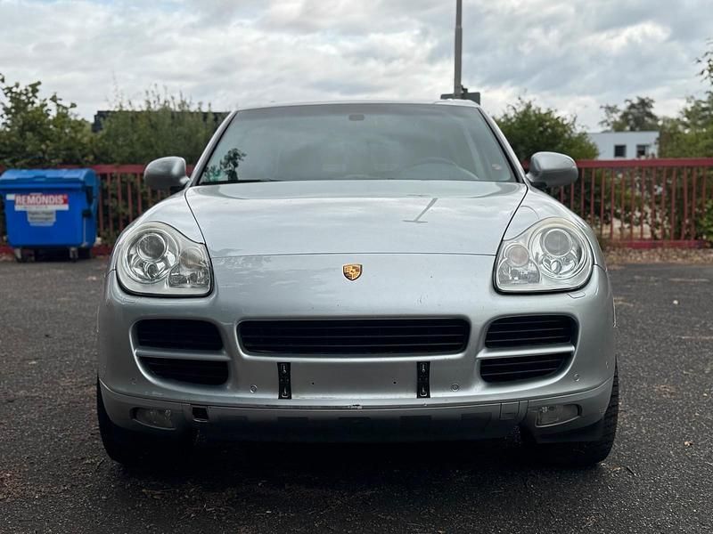 Silber Gebraucht 2005 Porsche Cayenne SUV | 4.699 € (Superpreis) - Bild 1/4