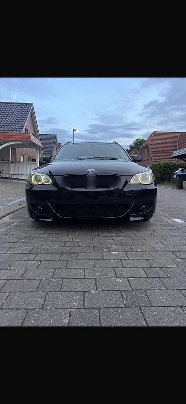 Schwarz Gebraucht 2005 BMW 525 M Sport Kombi | 4.500 € (Etwas zu teuer) - Bild 1/4