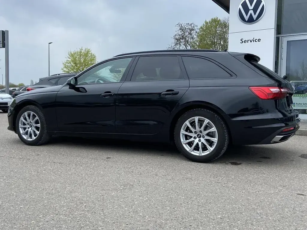 Gebraucht Audi A4 150 PS (110 kW) 2022 Schwarz Kombi