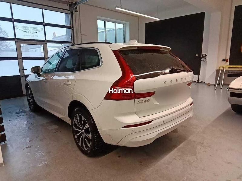 Gebraucht Volvo XC60 Core 197 PS (144 kW) 2024 Weiß SUV