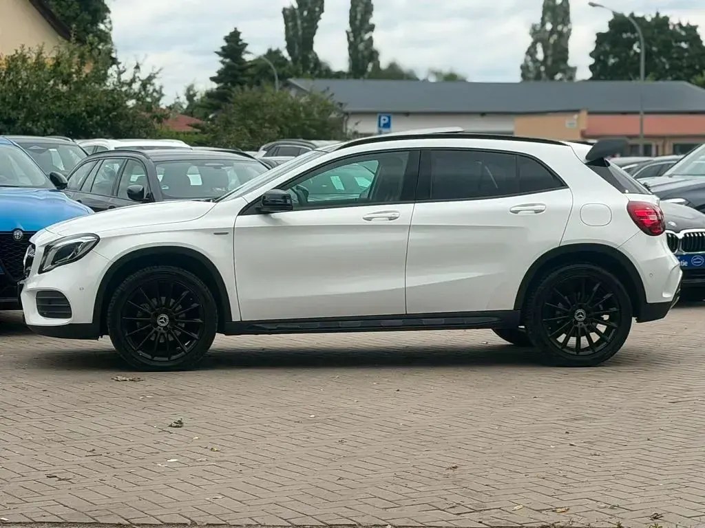 Gebraucht Mercedes GLA220 AMG 170 PS (125 kW) 2018 Polarweiss  unilack SUV